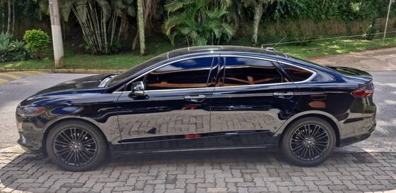 FORD FUSION 2.0 TITANIUM AWD 16V GASOLINA 4P AUTOMÁTICO